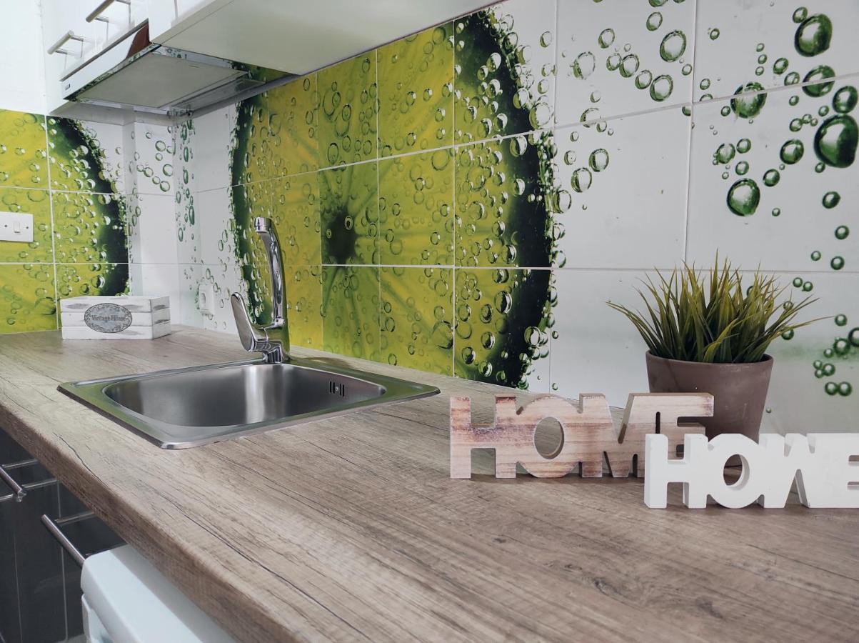 Hotel Alexandra Nea Roda Luaran gambar