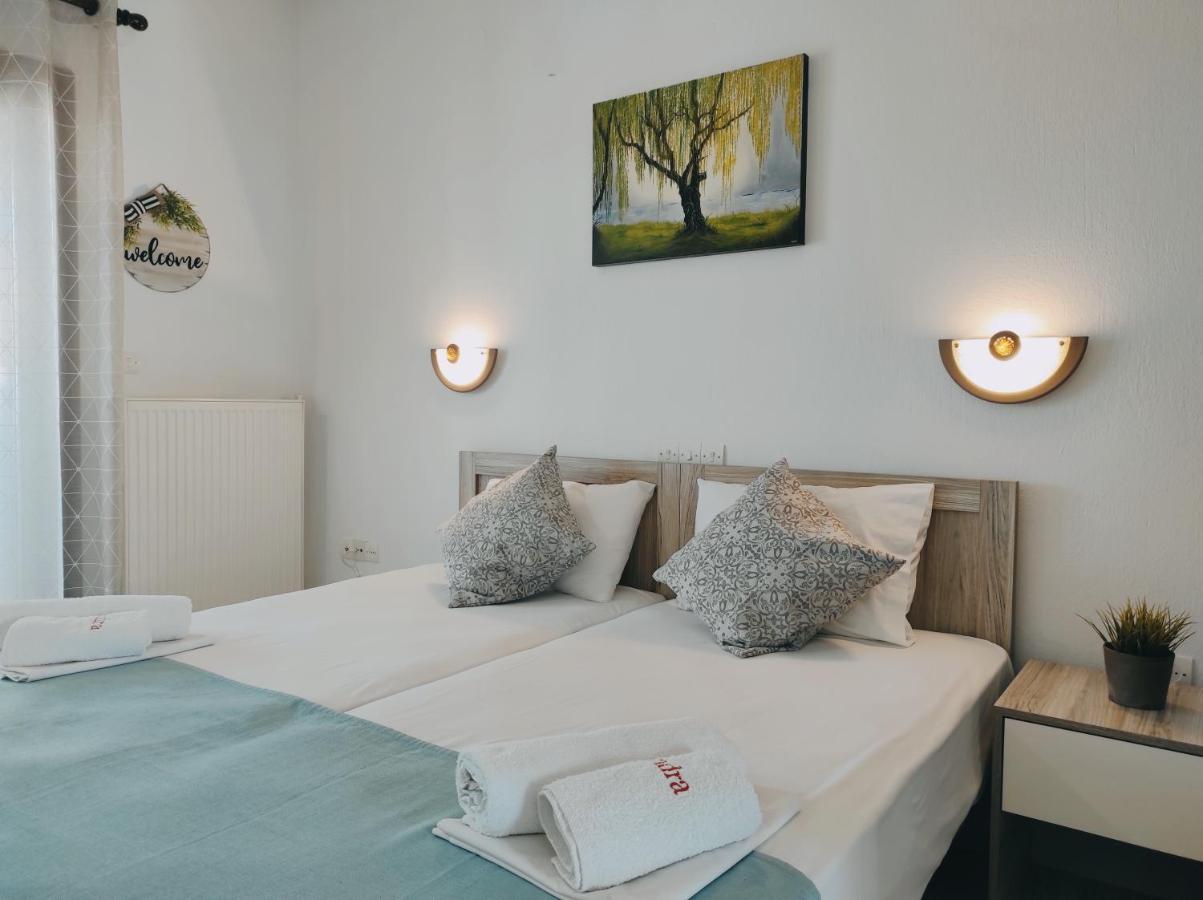 Hotel Alexandra Nea Roda Luaran gambar