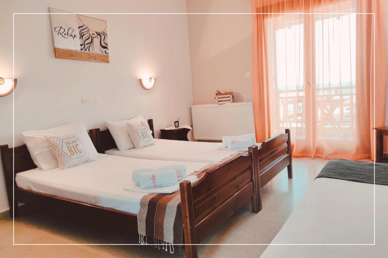 Hotel Alexandra Nea Roda Luaran gambar
