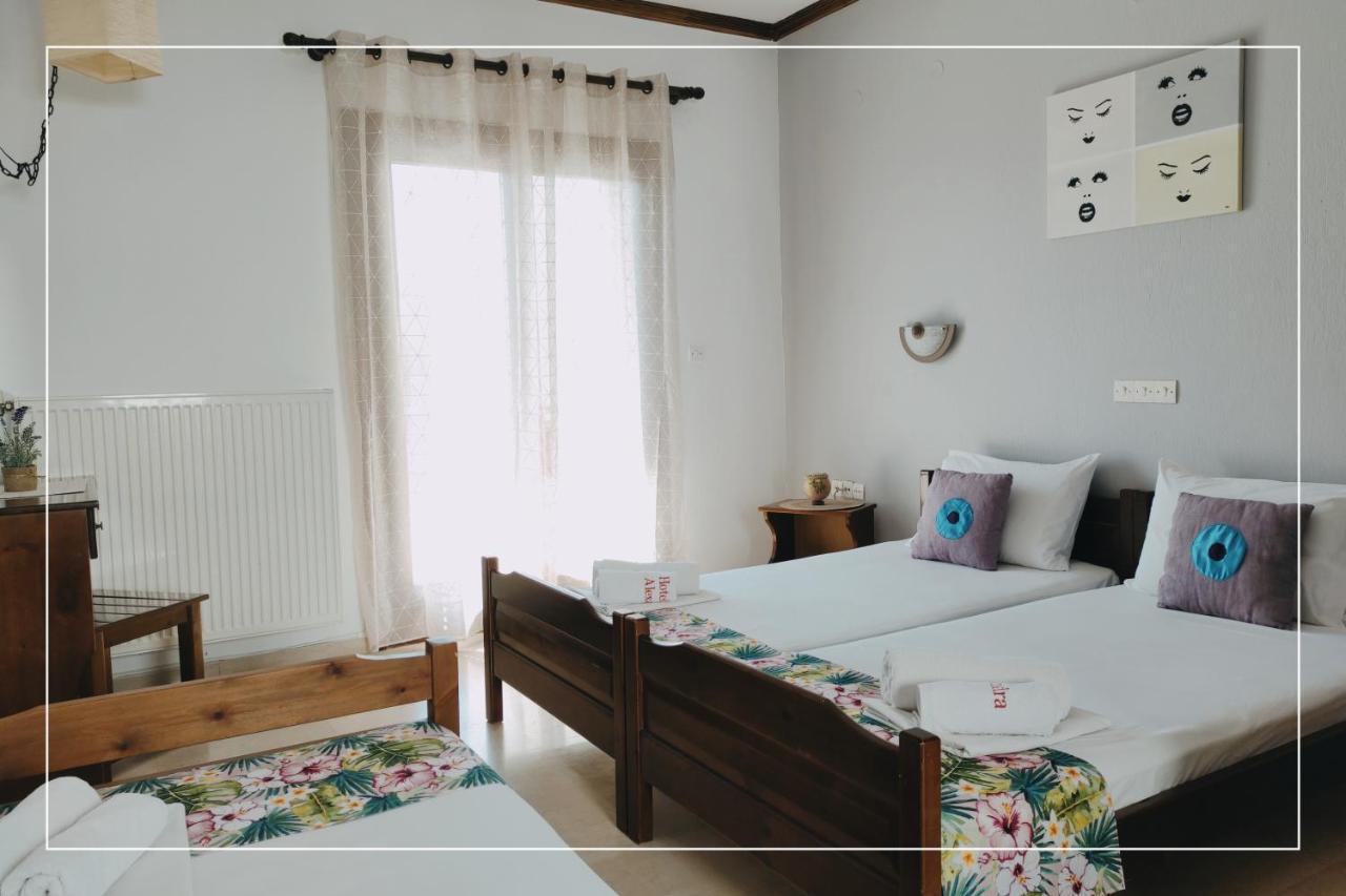 Hotel Alexandra Nea Roda Luaran gambar
